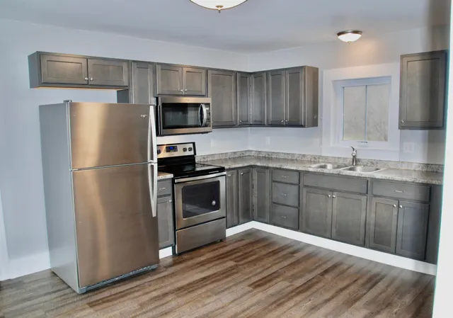 $1,950 | 34 Broadway, Pembroke, NH 03275