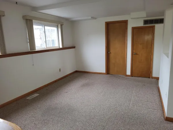 $279,900 | 9420 Saric Drive, Highland, IN 46322