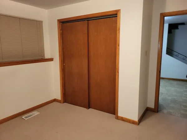$279,900 | 9420 Saric Drive, Highland, IN 46322