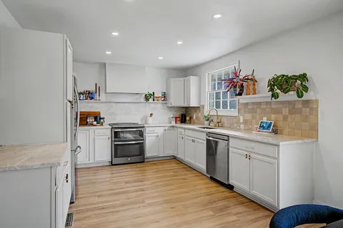 $599,999 | 317 Bonnavue Drive, Hermitage, TN 37076