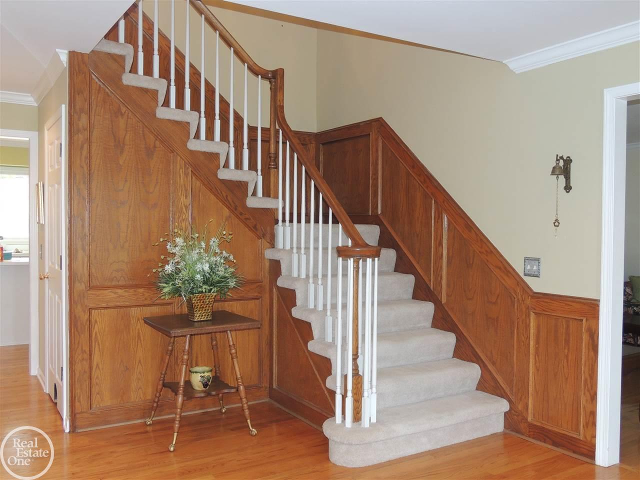 4080 Ridge Side Drive Rochester, MI 48306 - Photo 3 of 19