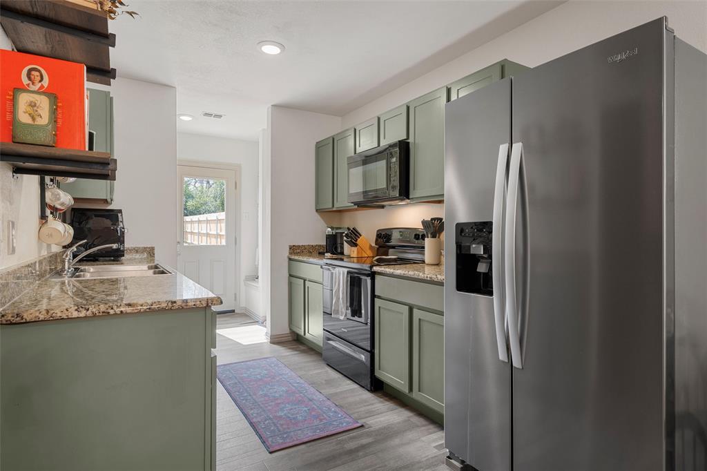 1124 North 13th Street Waco, TX 76707 - Photo 8 of 28