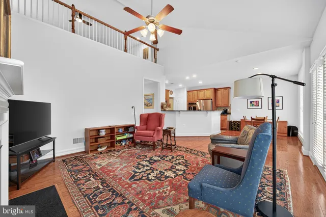 $875,000 | 20698 Crescent Pointe Place, Ashburn, VA 20147