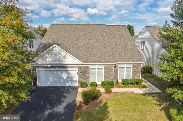 $875,000 | 20698 Crescent Pointe Place, Ashburn, VA 20147