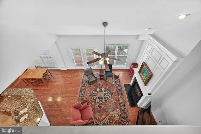 $875,000 | 20698 Crescent Pointe Place, Ashburn, VA 20147