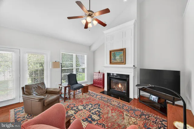 $875,000 | 20698 Crescent Pointe Place, Ashburn, VA 20147