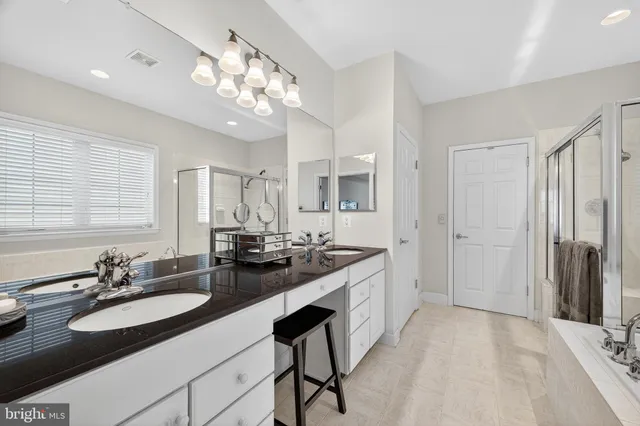 $875,000 | 20698 Crescent Pointe Place, Ashburn, VA 20147