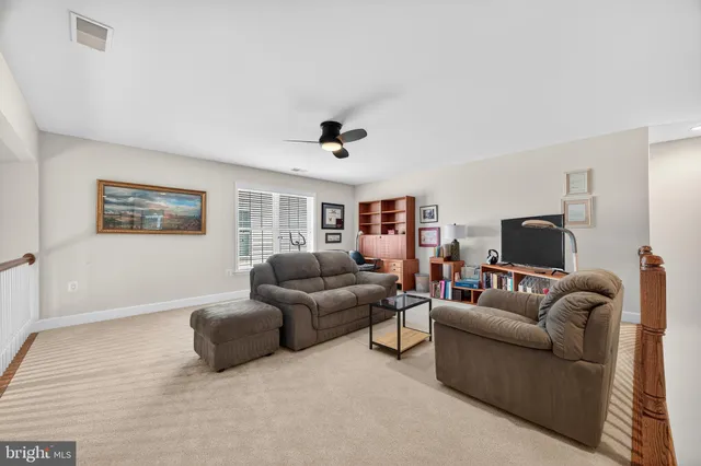 $875,000 | 20698 Crescent Pointe Place, Ashburn, VA 20147