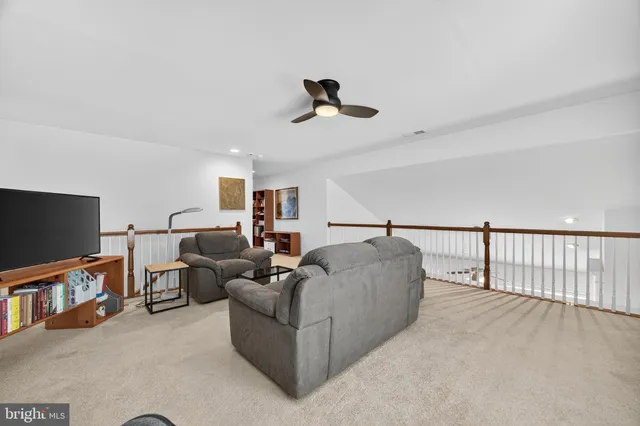 $875,000 | 20698 Crescent Pointe Place, Ashburn, VA 20147