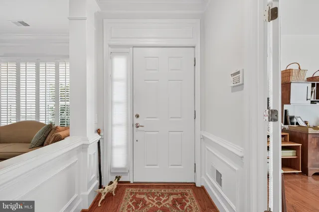 $875,000 | 20698 Crescent Pointe Place, Ashburn, VA 20147