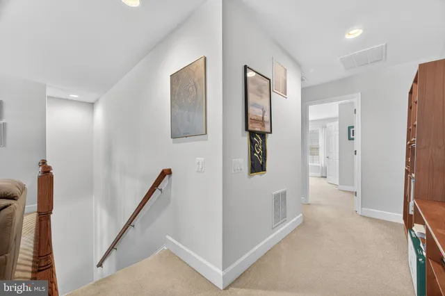 $875,000 | 20698 Crescent Pointe Place, Ashburn, VA 20147