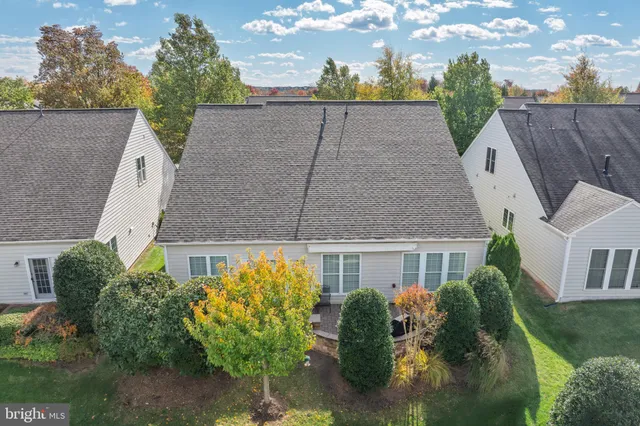 $875,000 | 20698 Crescent Pointe Place, Ashburn, VA 20147