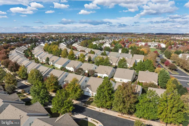 $875,000 | 20698 Crescent Pointe Place, Ashburn, VA 20147