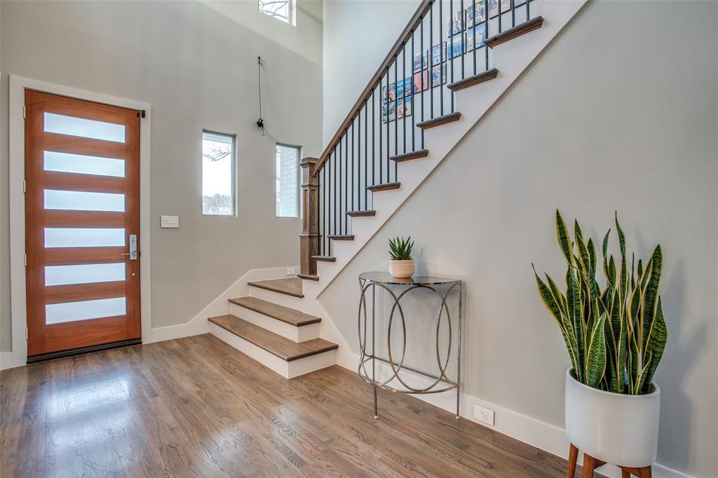3890 Dunhaven Road Dallas, TX 75220 - Photo 3 of 30