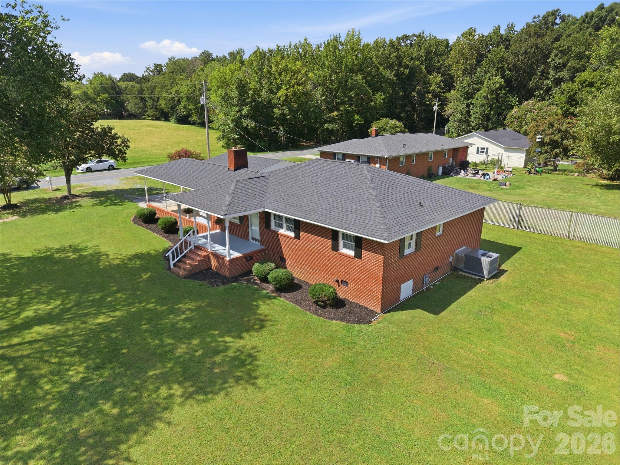 2424 Griffith Road Monroe, NC 28112 - Photo 4 of 43 Gallery Image 4