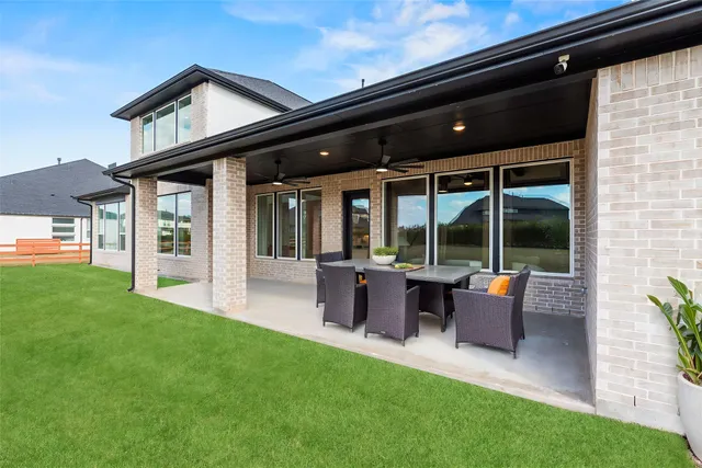 $1,225,000 | 7911 Deer Mdw Lane, Fulshear, TX 77406