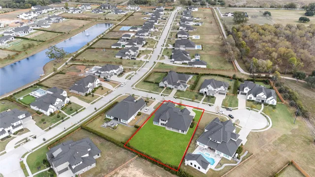 $1,225,000 | 7911 Deer Mdw Lane, Fulshear, TX 77406
