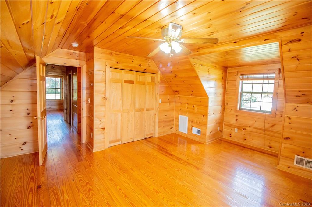 1367 Union Grove Road Harmony, NC 28634 - Photo 21 of 35 Gallery Image 21