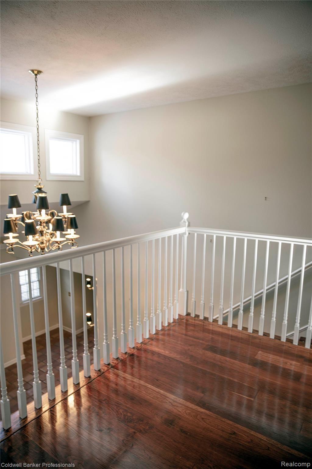 9925 Rattalee Lake Road Clarkston, MI 48348 - Photo 35 of 51 Open balcony and foyer with natural light