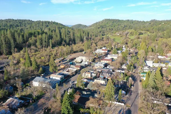 $1,095,000 | 494 Surrey Court, Murphys, CA 95247