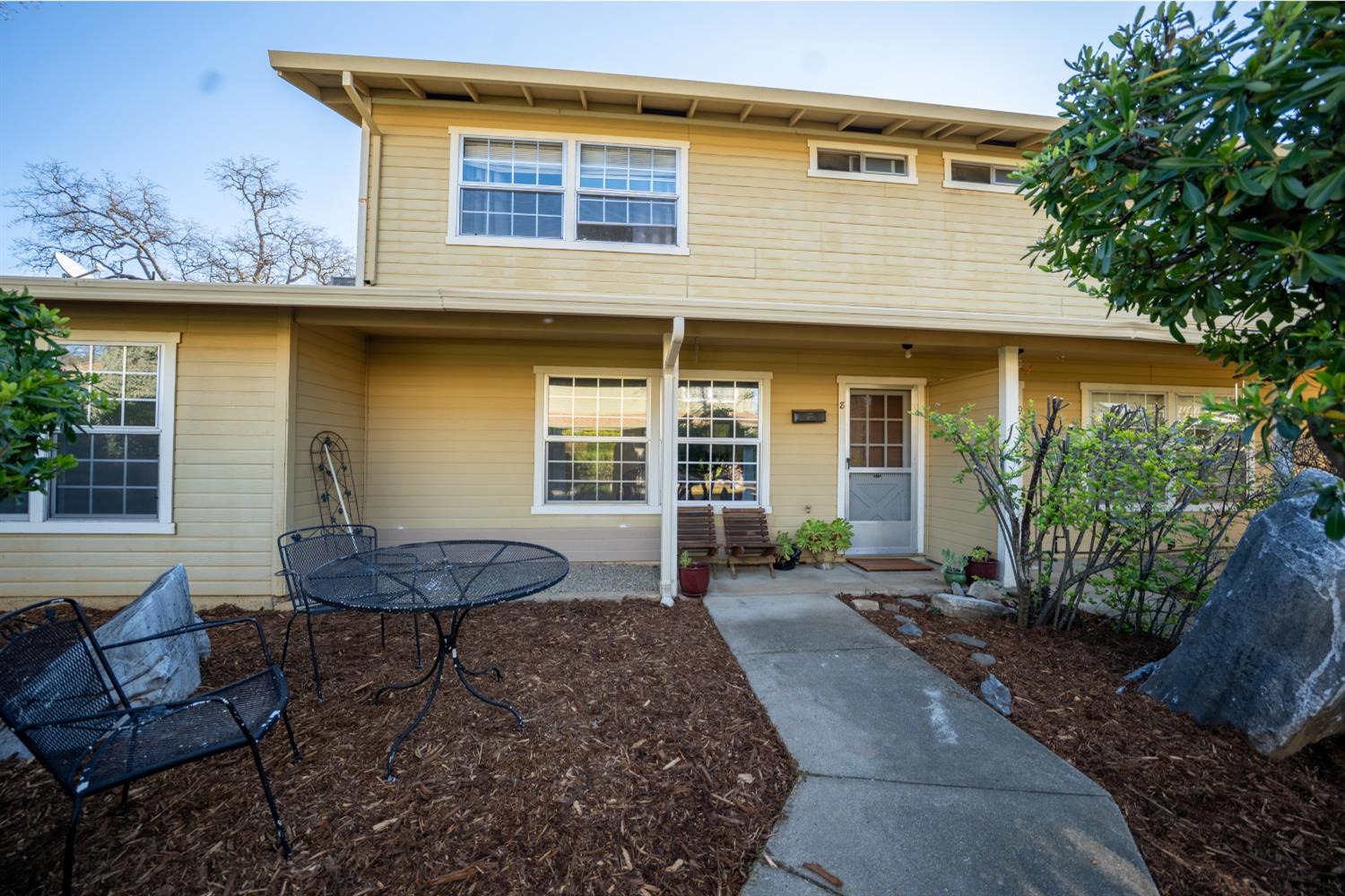 494 Surrey Court Murphys, CA 95247 - Photo 7 of 76