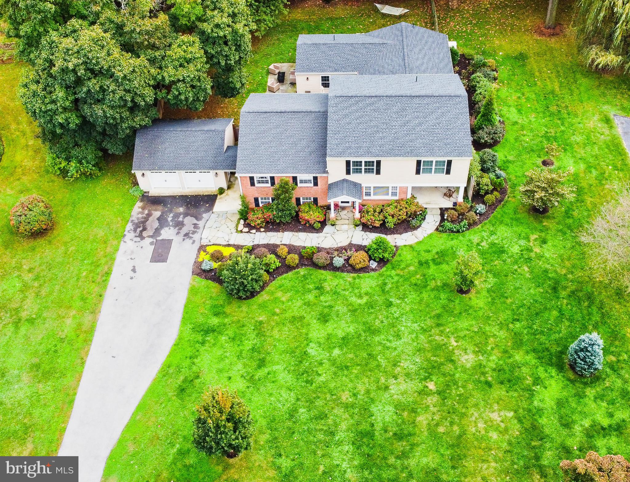 48 Anthony Wayne Drive Wayne, PA 19087 - Photo 3 of 52