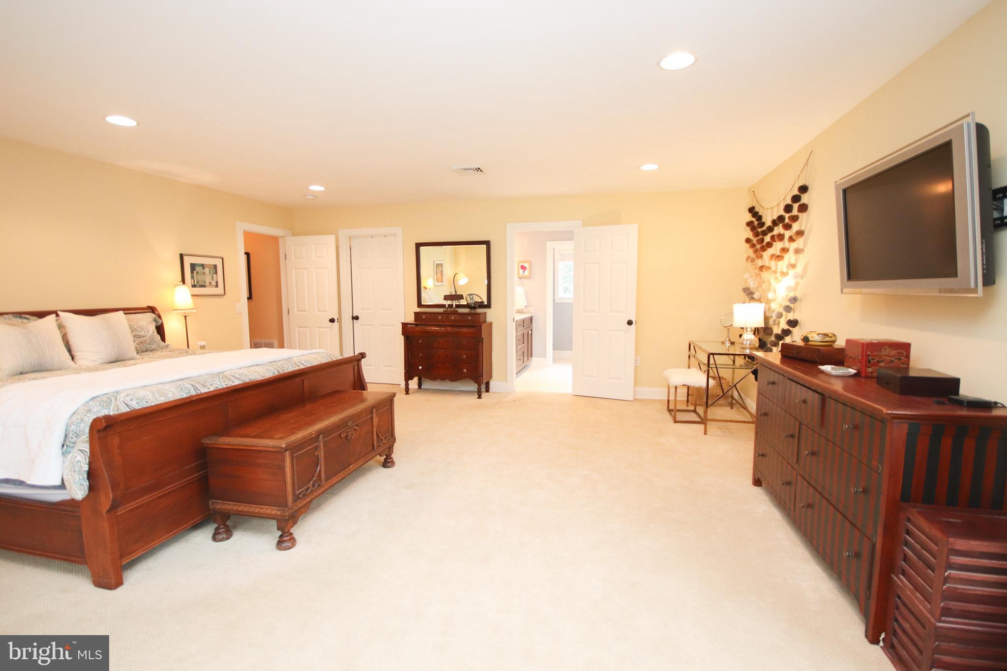 48 Anthony Wayne Drive Wayne, PA 19087 - Photo 27 of 52