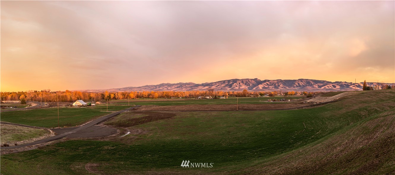 a view of an mountain with outdoor space