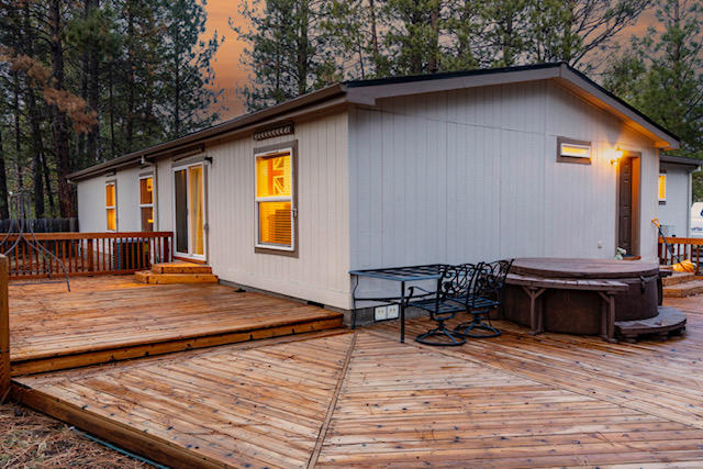 59765 Navajo Road Bend, OR 97702 - Photo 22 of 28 59765 Navajo Rd_0401 copy
