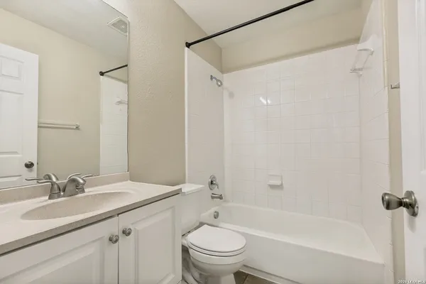 $1,700 | 7331 Nebula Valley, San Antonio, TX 78252