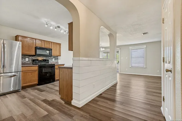 $1,700 | 7331 Nebula Valley, San Antonio, TX 78252