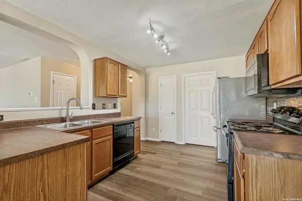 $1,700 | 7331 Nebula Valley, San Antonio, TX 78252