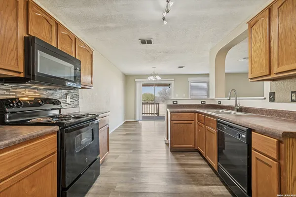 $1,700 | 7331 Nebula Valley, San Antonio, TX 78252