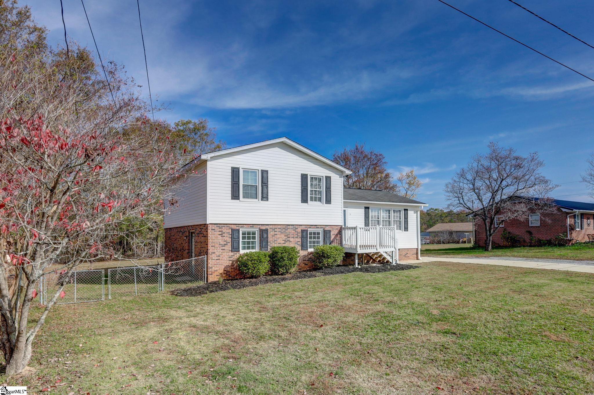5 Latimer Street Honea Path, SC 29654 - Photo 2 of 47