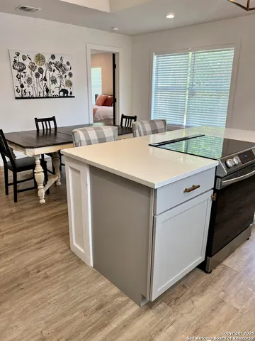 $2,050 | 127 Furnish Avenue, San Antonio, TX 78204