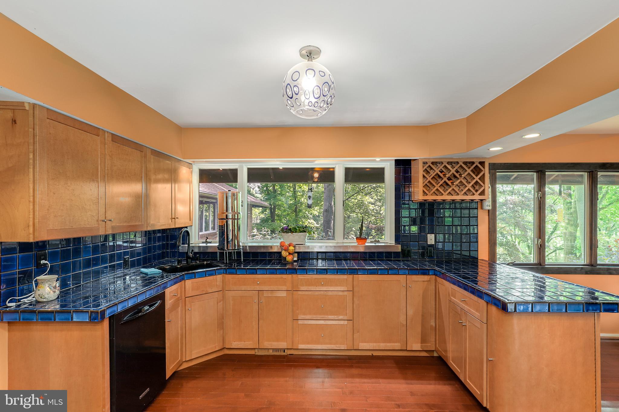 2207 Apple Tree Lane Silver Spring, MD 20905 - Photo 11 of 51