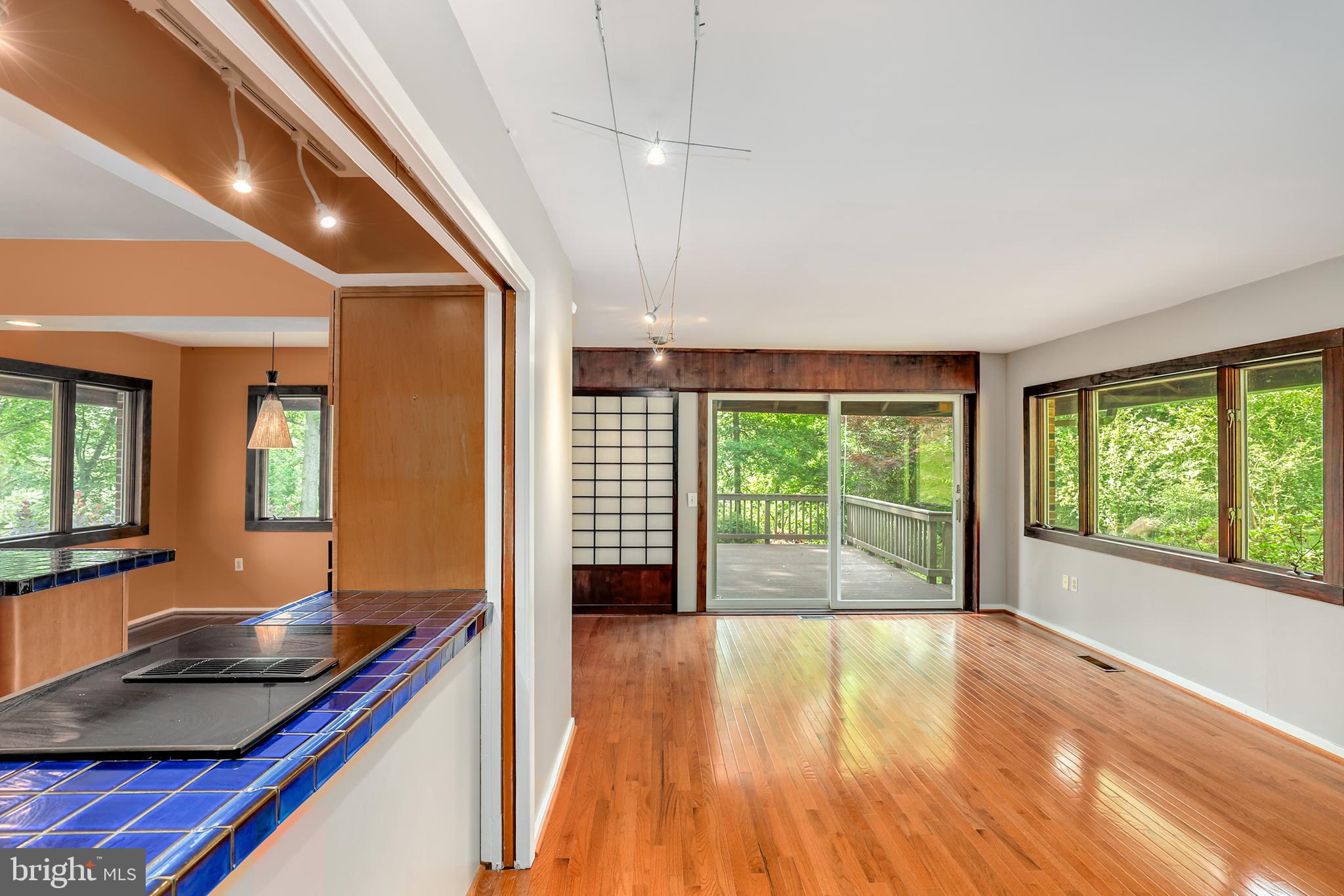 2207 Apple Tree Lane Silver Spring, MD 20905 - Photo 12 of 51