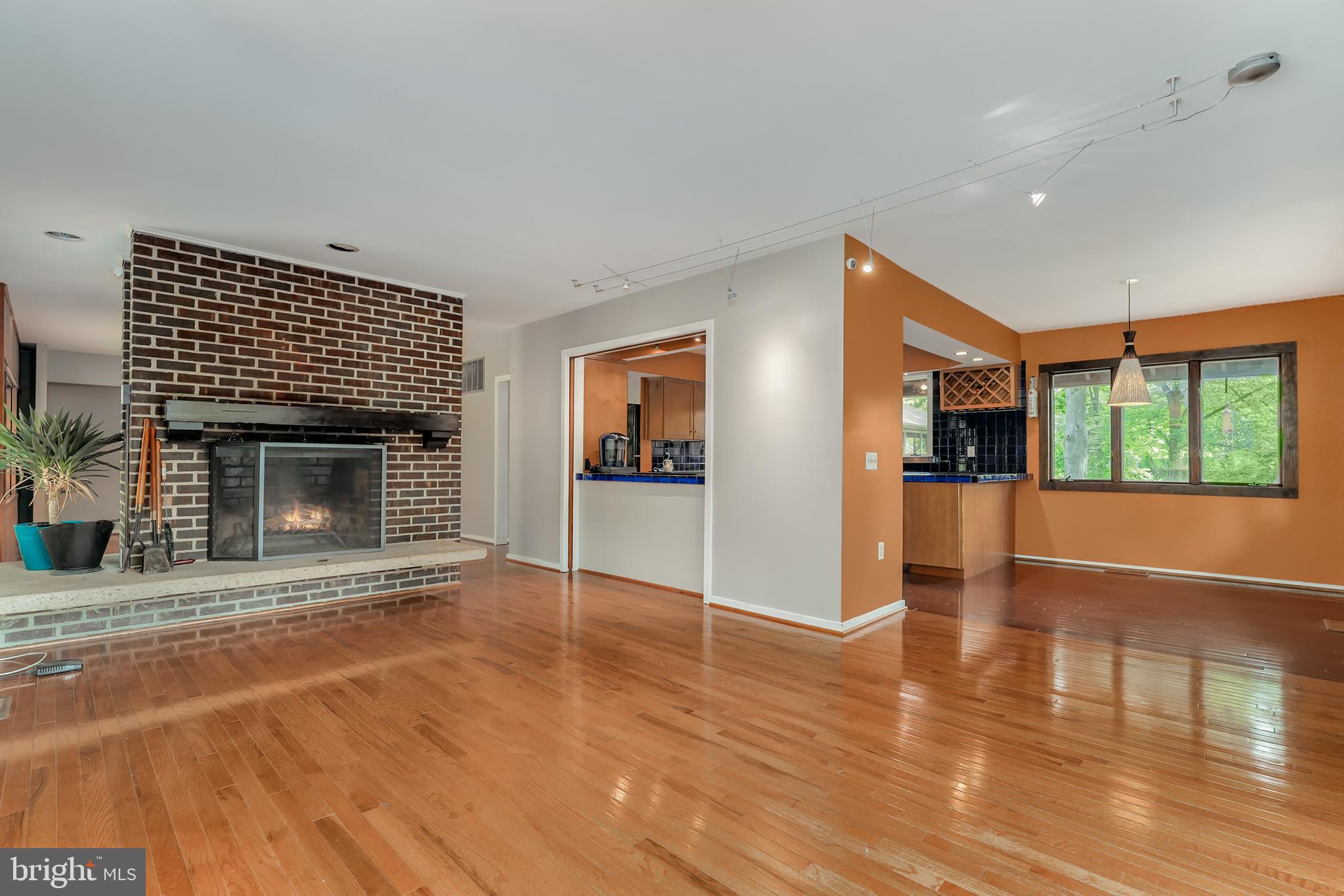 2207 Apple Tree Lane Silver Spring, MD 20905 - Photo 13 of 51
