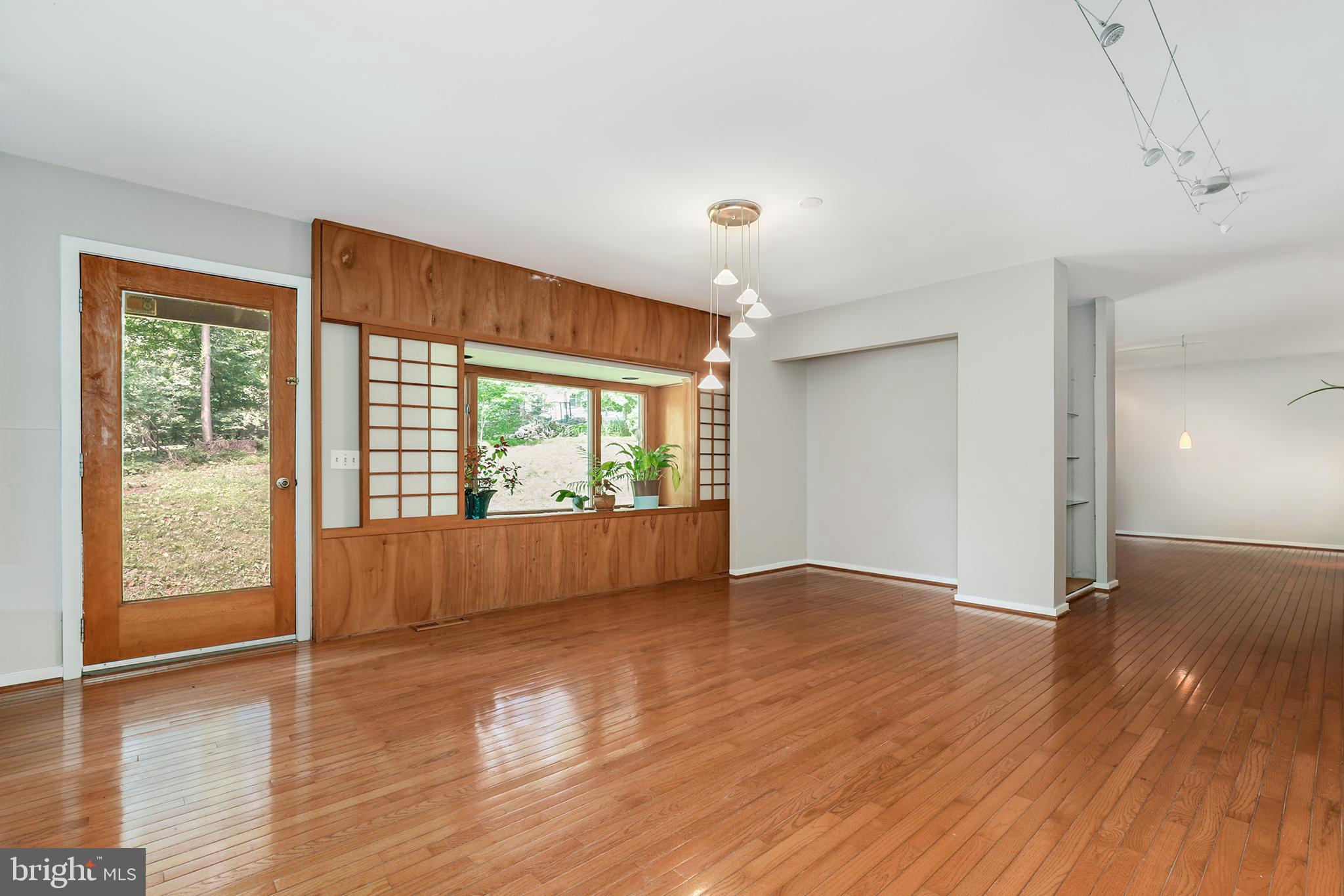 2207 Apple Tree Lane Silver Spring, MD 20905 - Photo 15 of 51