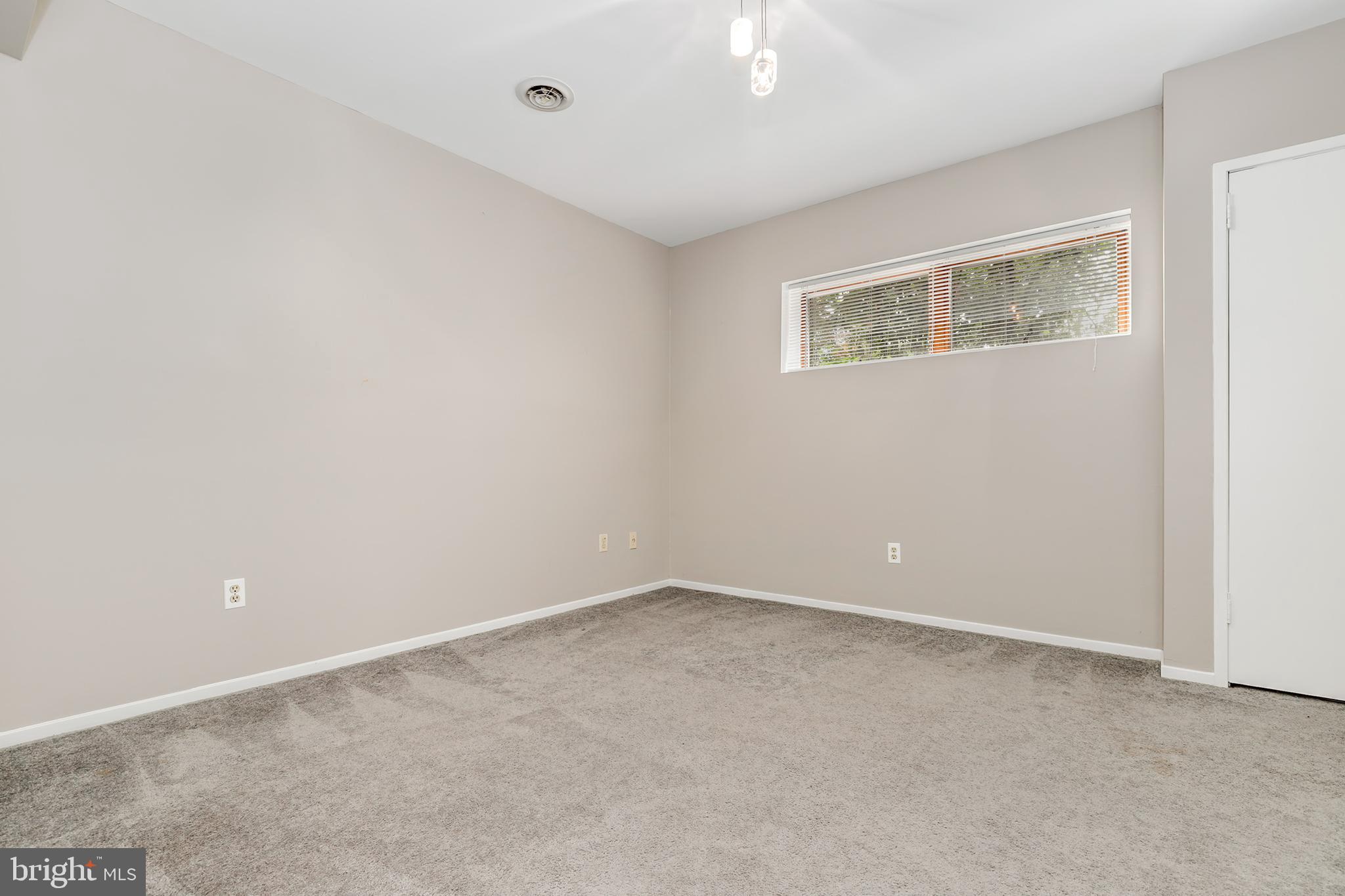 2207 Apple Tree Lane Silver Spring, MD 20905 - Photo 23 of 51