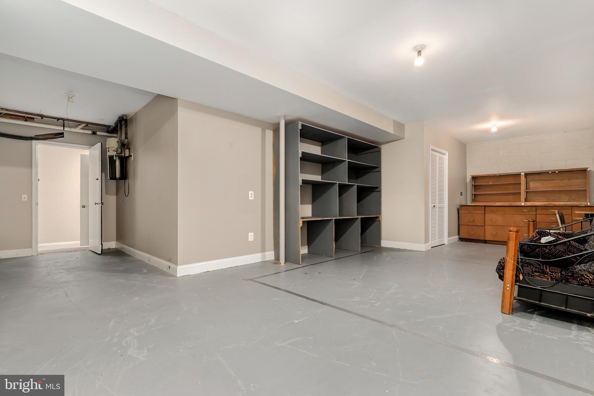 2207 Apple Tree Lane Silver Spring, MD 20905 - Photo 25 of 51