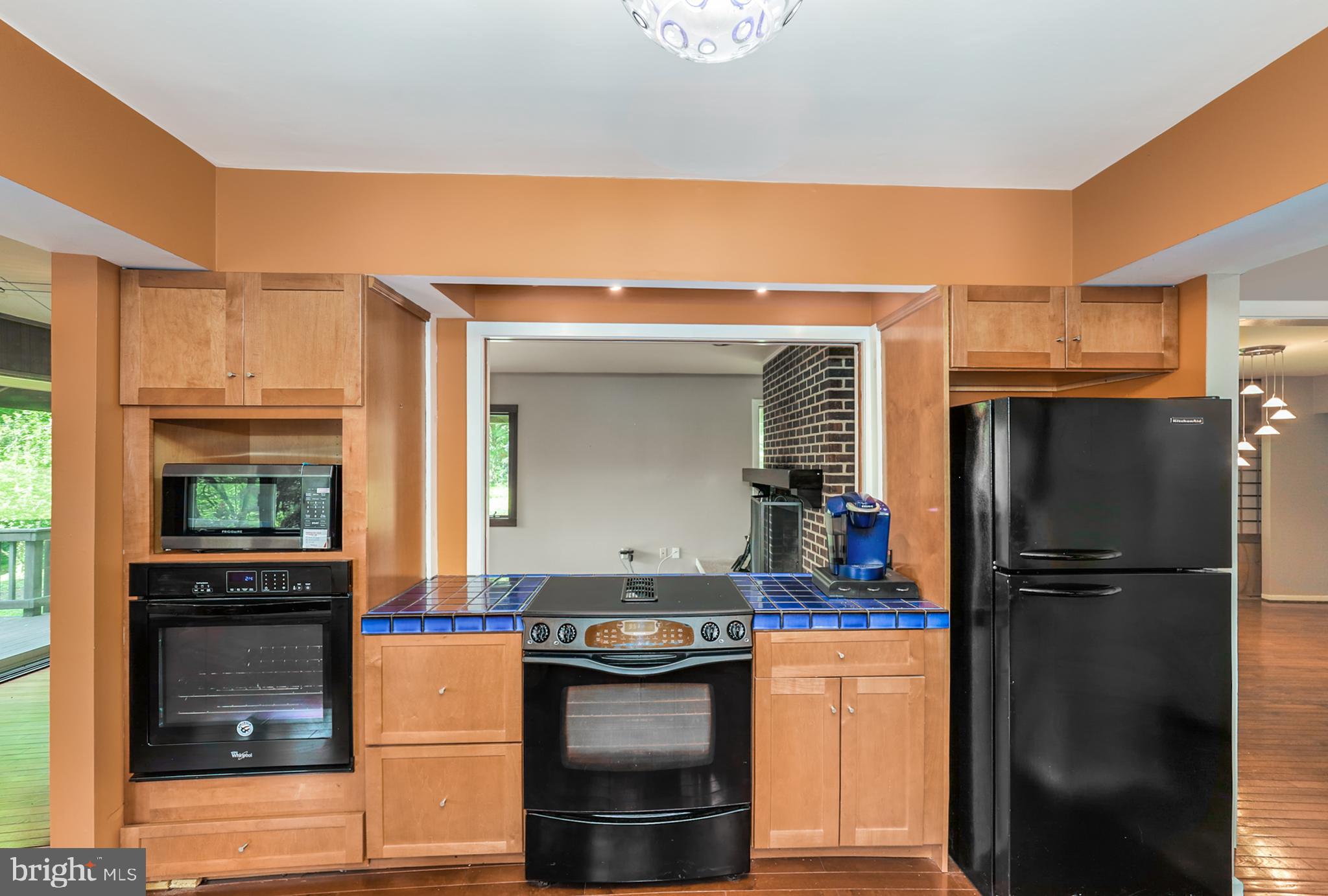 2207 Apple Tree Lane Silver Spring, MD 20905 - Photo 10 of 51