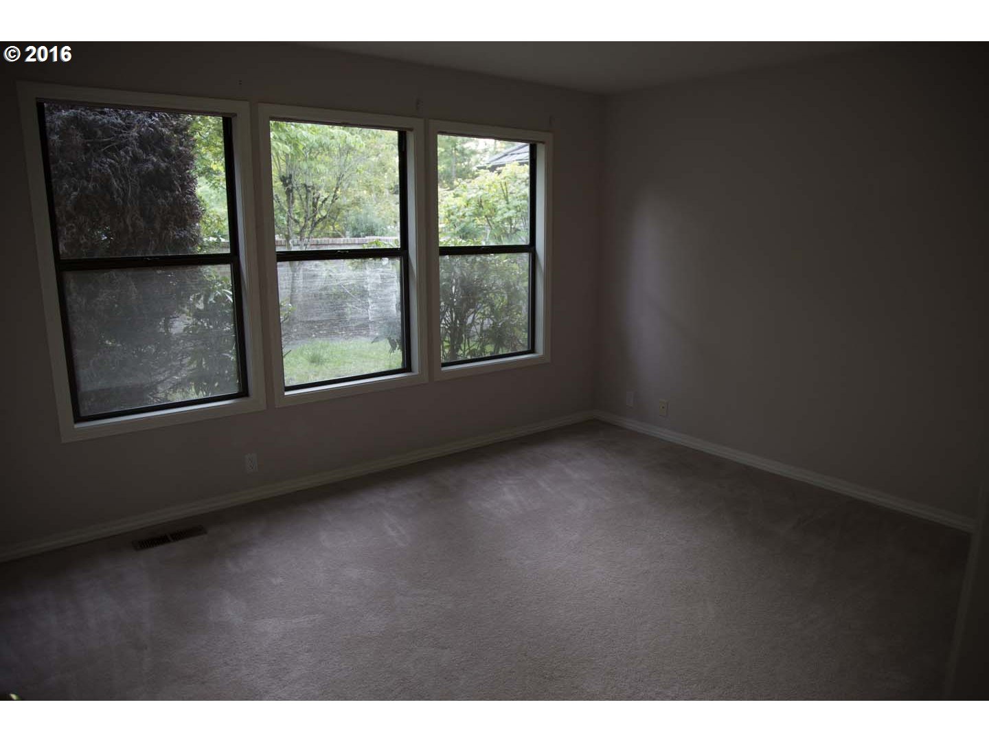 7290 Southwest Lakeside Loop Wilsonville, OR 97070 - Photo 12 of 16 Bedroom