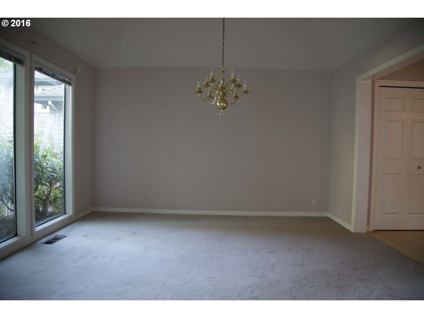 7290 Southwest Lakeside Loop Wilsonville, OR 97070 - Photo 7 of 16 Dining Room