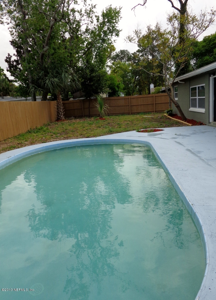 pool 2