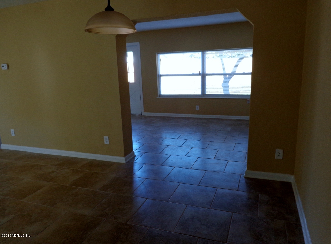 3857 Rogero Road Jacksonville, FL 32277 - Photo 8 of 24 DINING