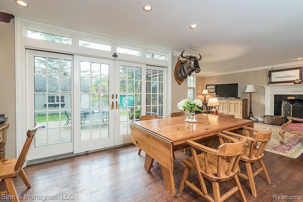 251 Moran Road Grosse Pointe Farms, MI 48236 - Photo 15 of 47
