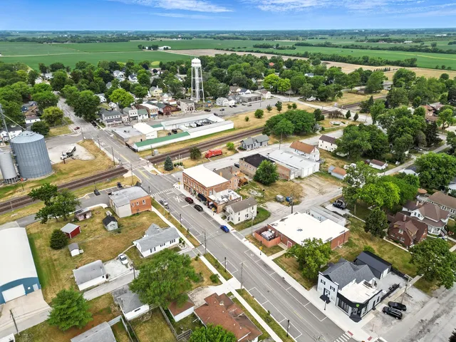 $325,000 | 605 Reed Street, Beecher, IL 60401