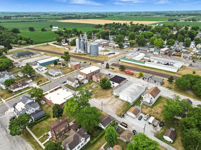 $325,000 | 605 Reed Street, Beecher, IL 60401