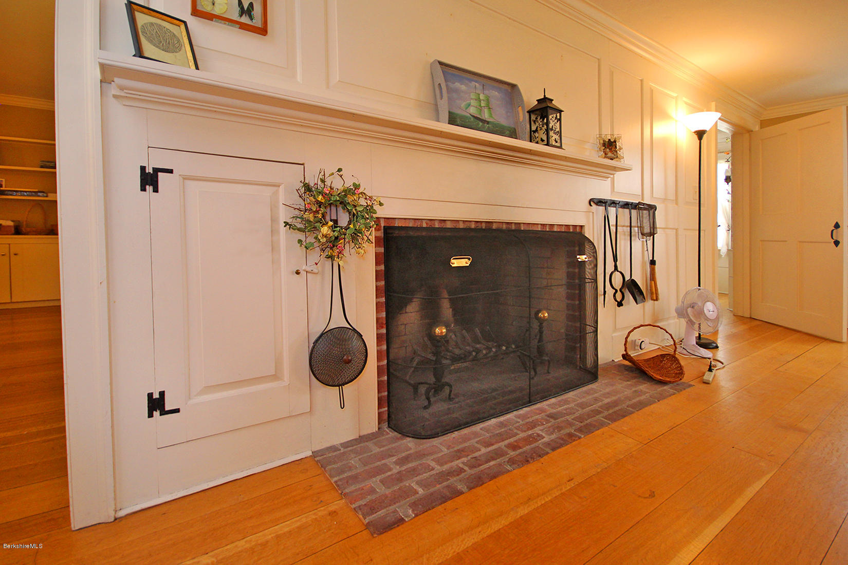 280 Holmes Road Pittsfield, MA 01201 - Photo 15 of 29 WOOD BURNING FIREPLACE